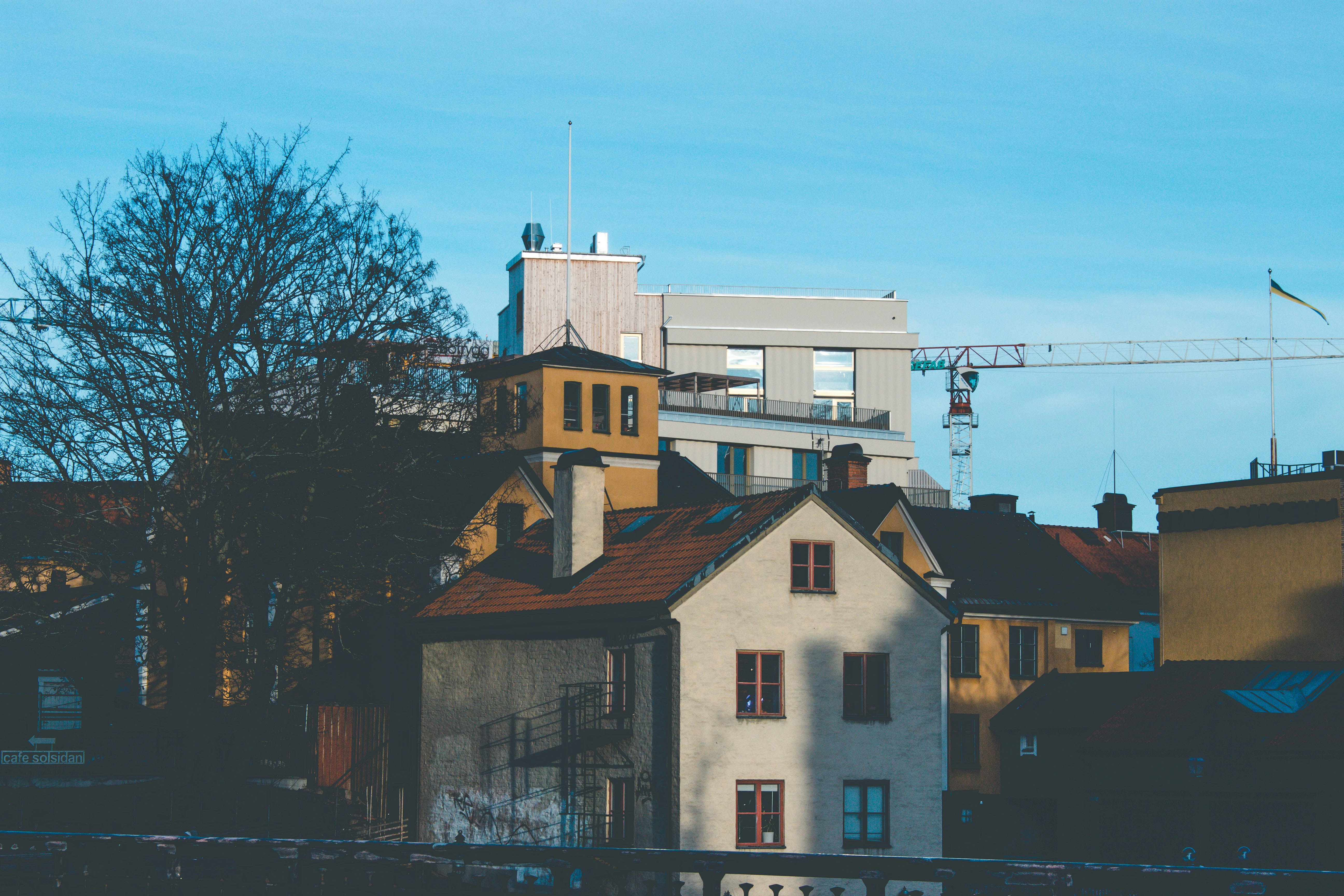 Photo by simonfollin