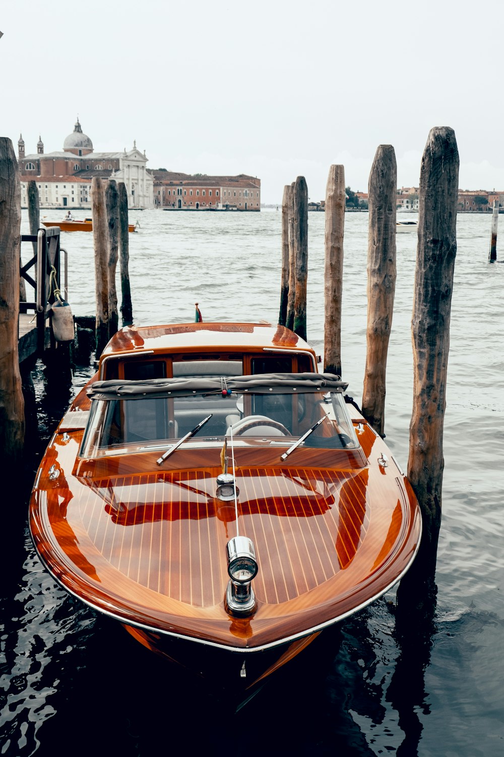 brown speed boat