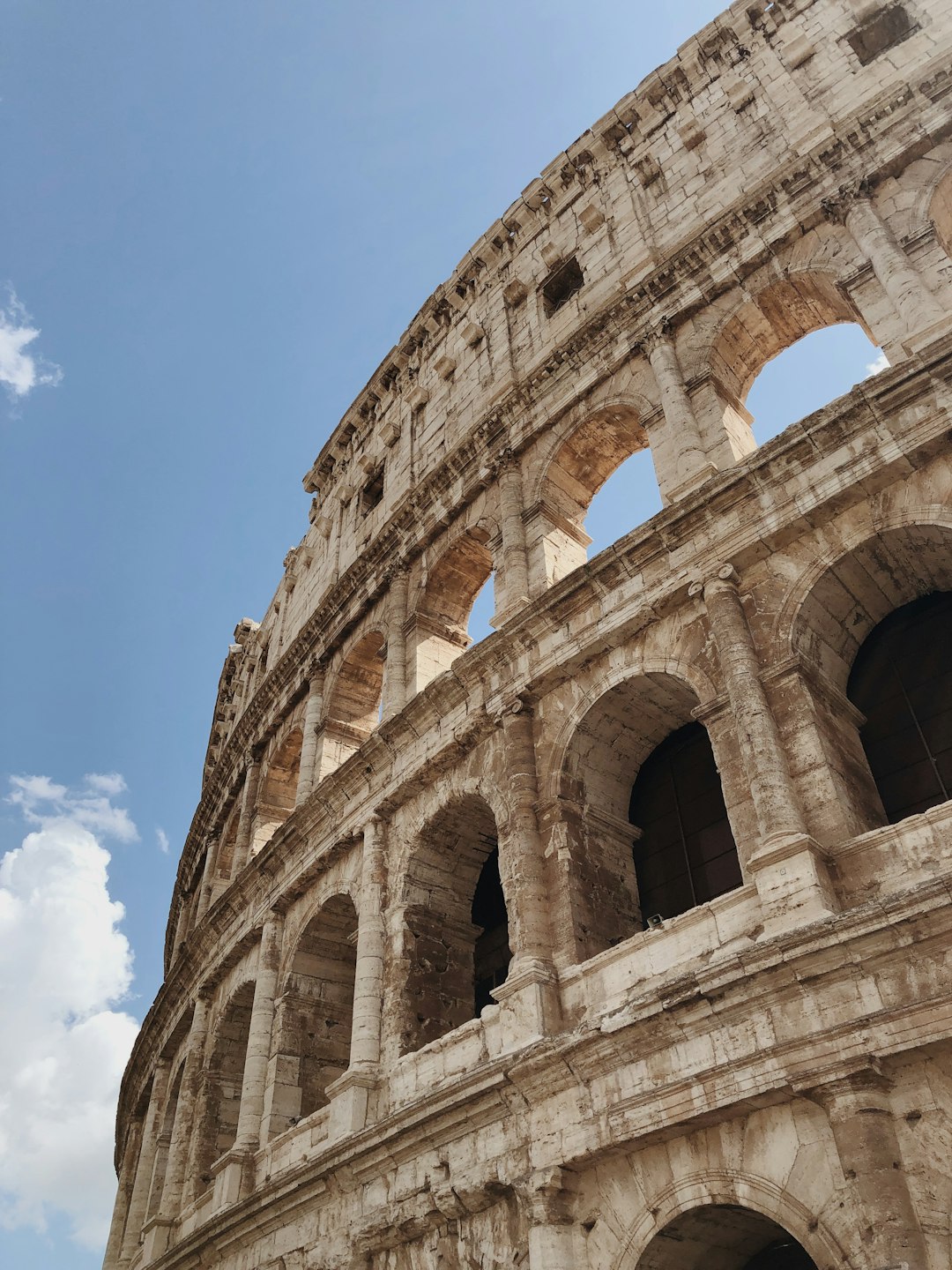 travelers stories about Landmark in Colosseum, Italy