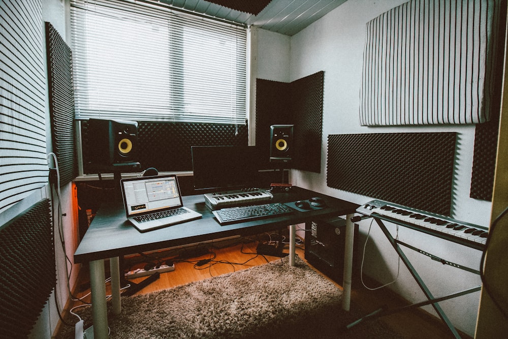 500 Music Studio Pictures Download Free Images Stock Photos On Unsplash