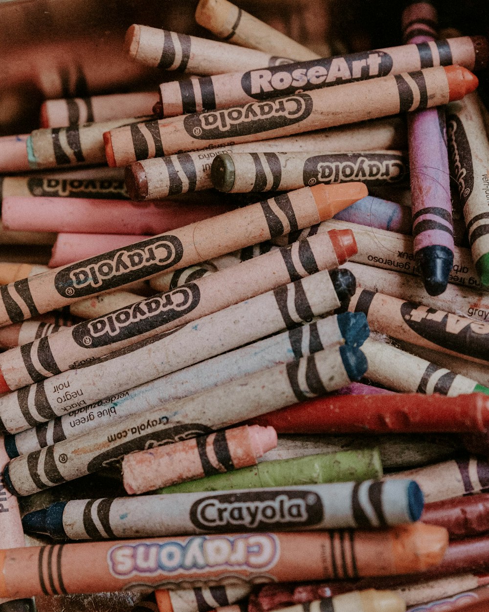 lápis de cera Crayola de cores variadas