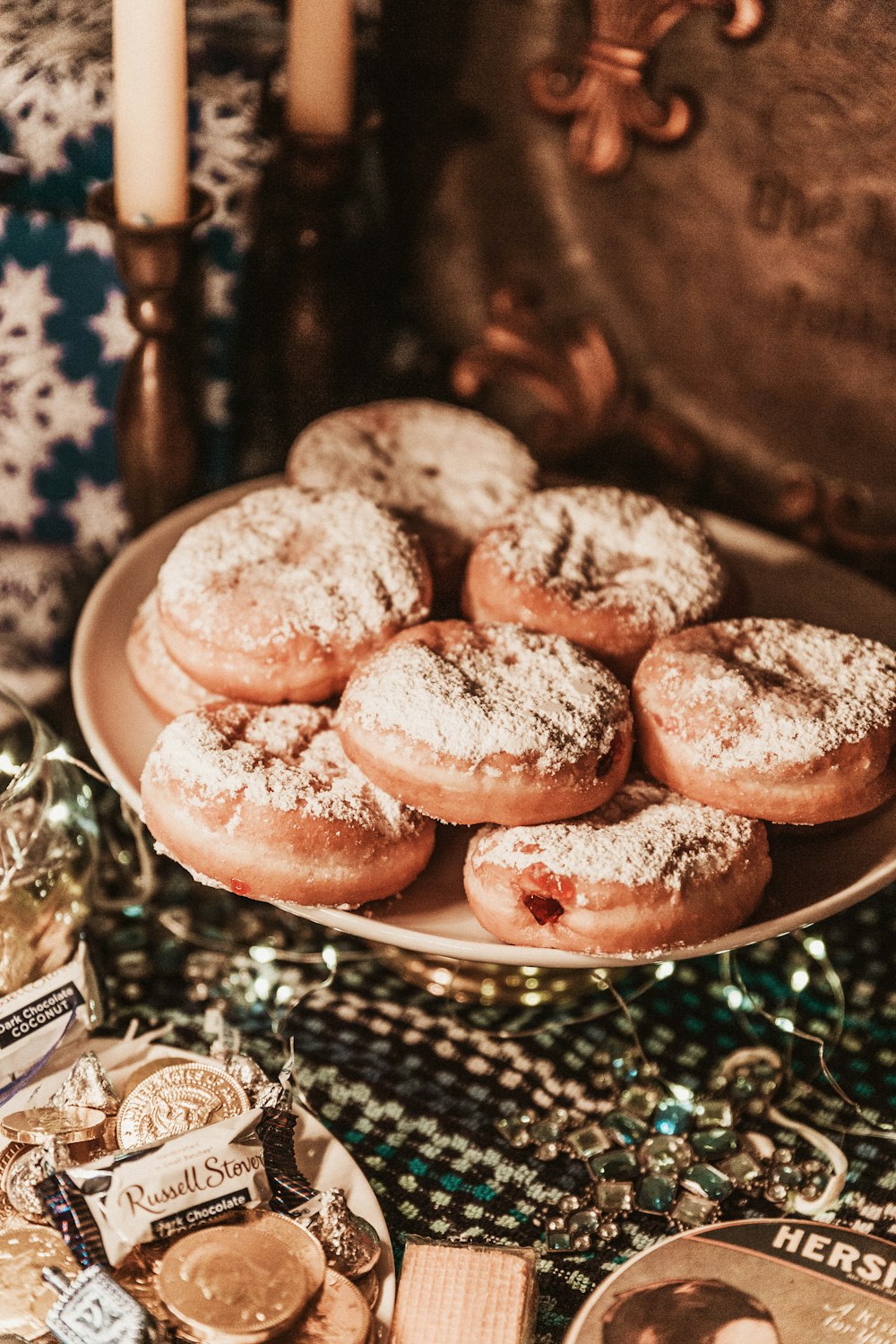 beignets sur assiette ronde