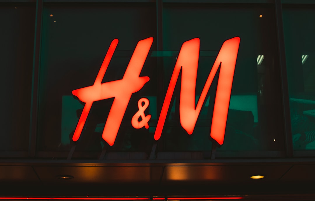 H&M neon signage