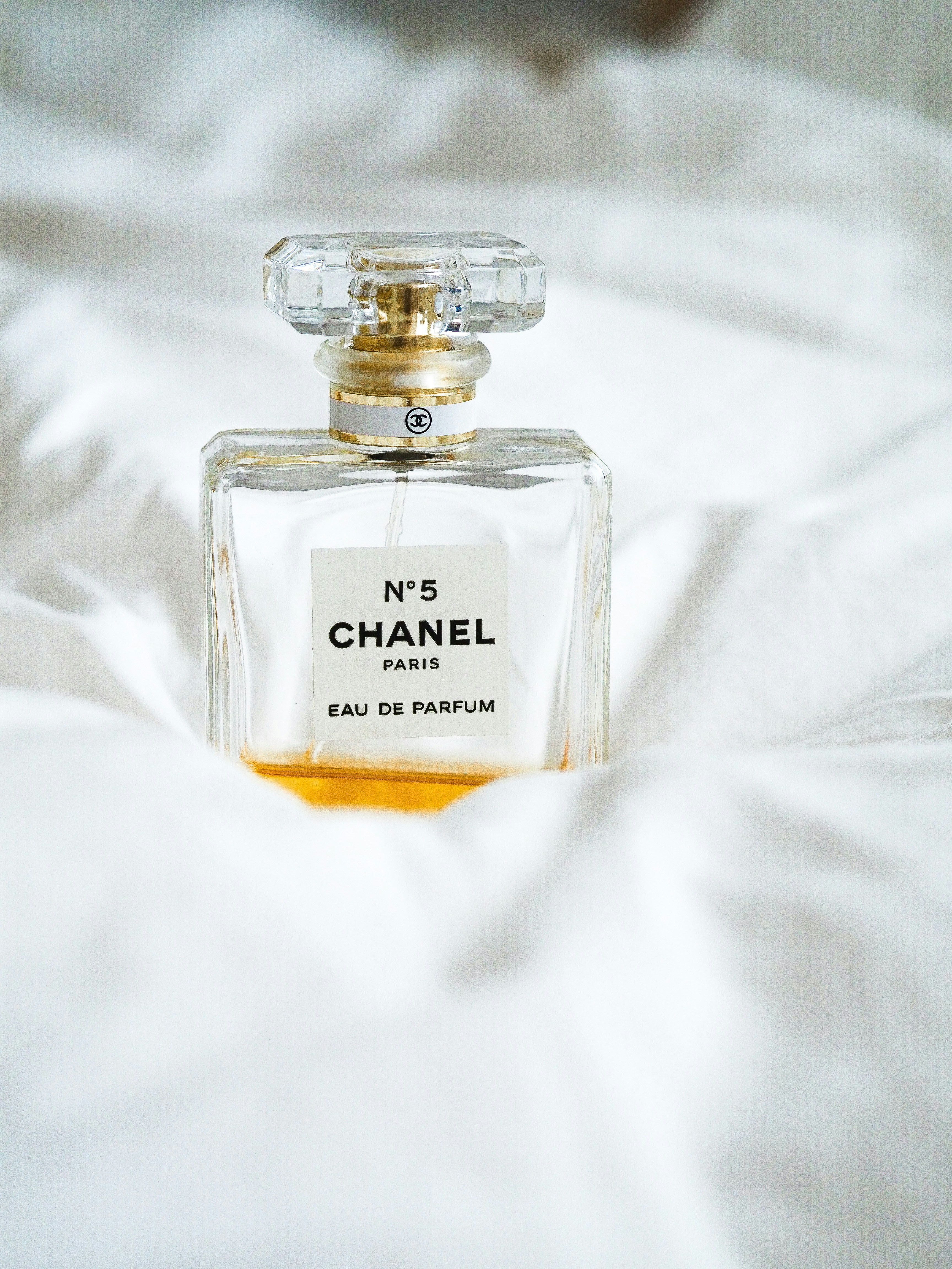 chanel perfume white bottle