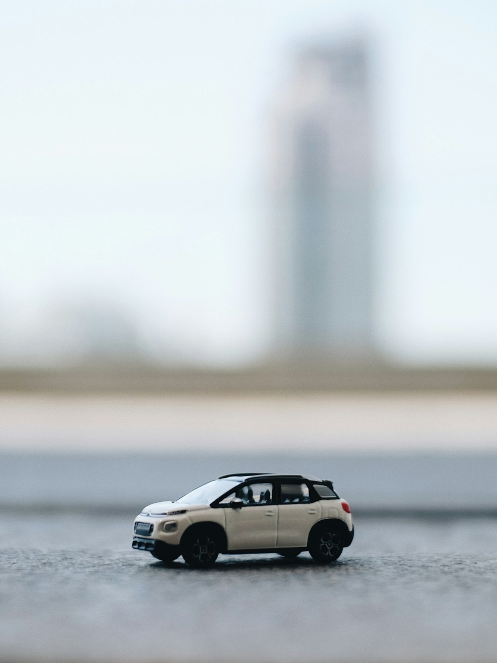 white SUV figure