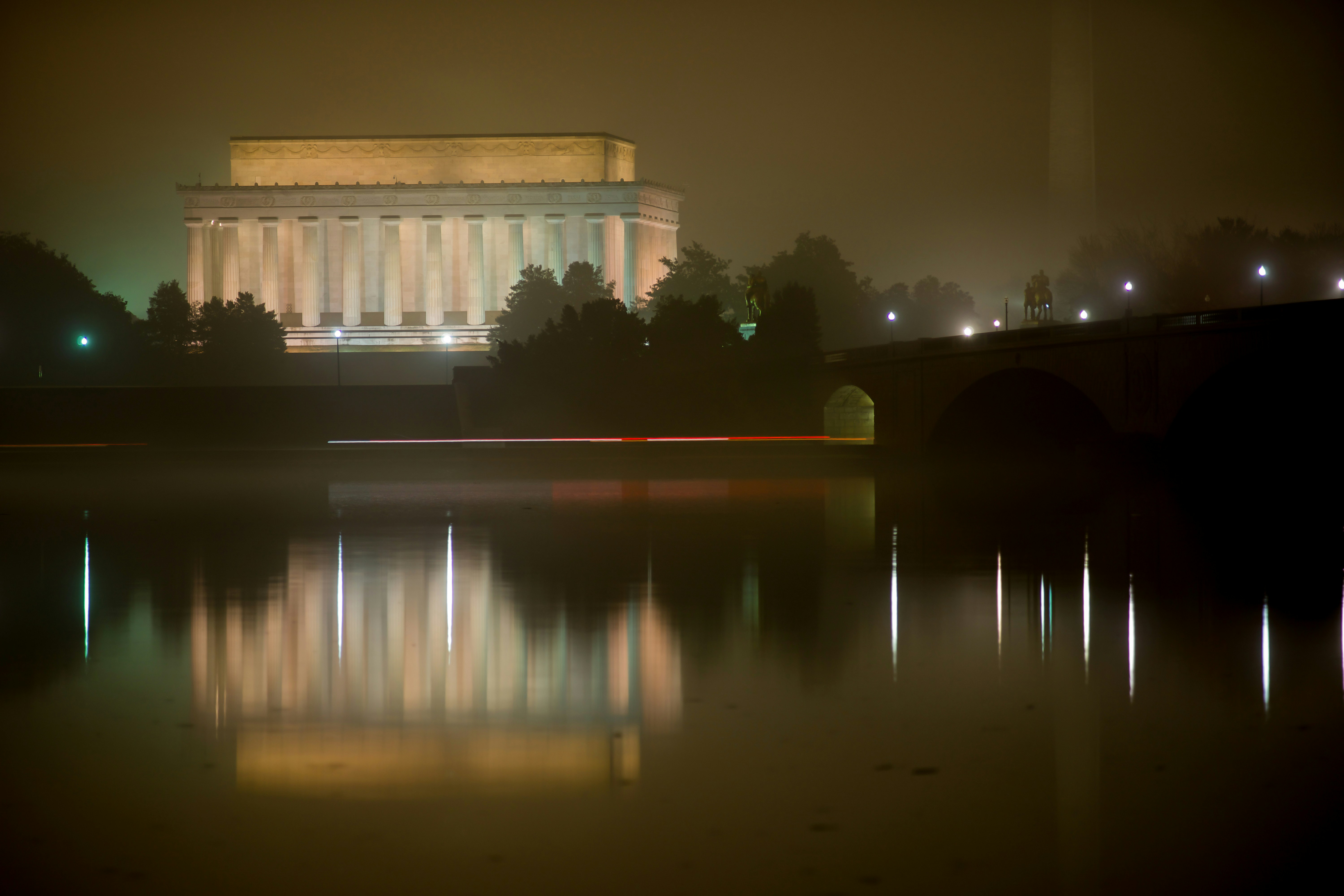 Foggy Lincoln Memorial reflection.