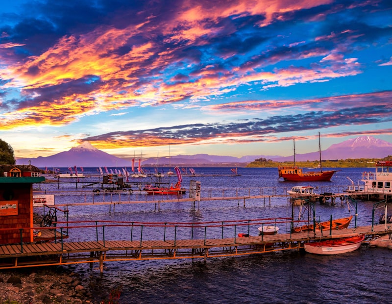 Puerto Varas frente al lago Llanquihue