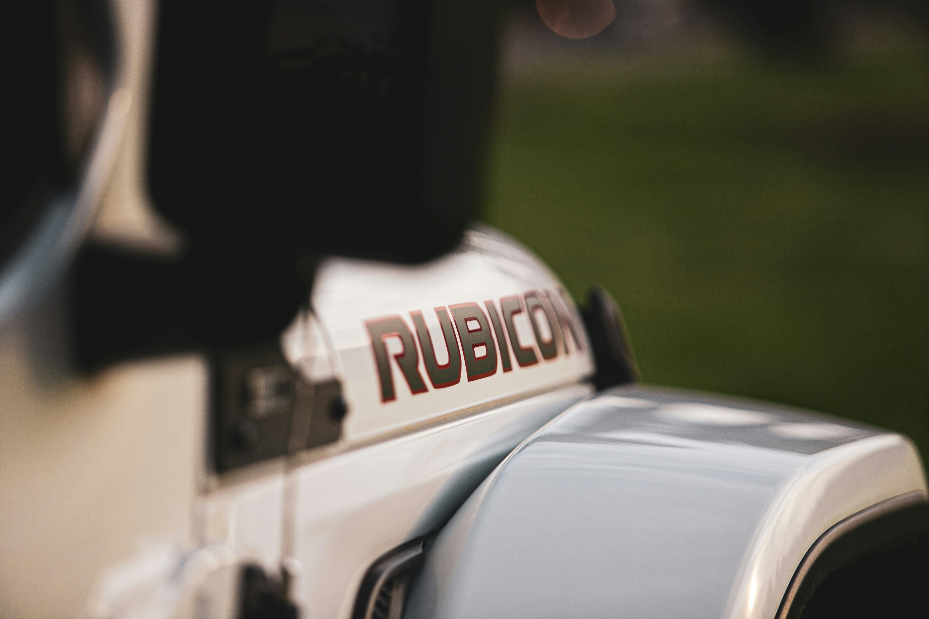 R1T Rivian Electric Truck: 2025 Buyer’s Guide & Ownership Insights