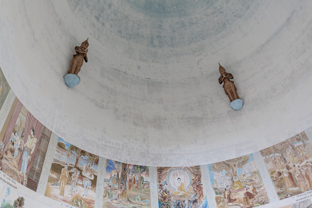 dome ceiling with paintings