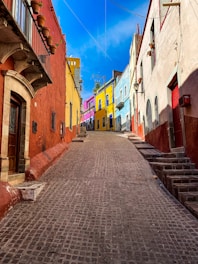 narrow bricked road in Guanajuato