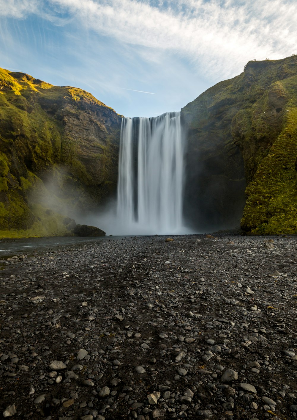 skogafoss at daytime