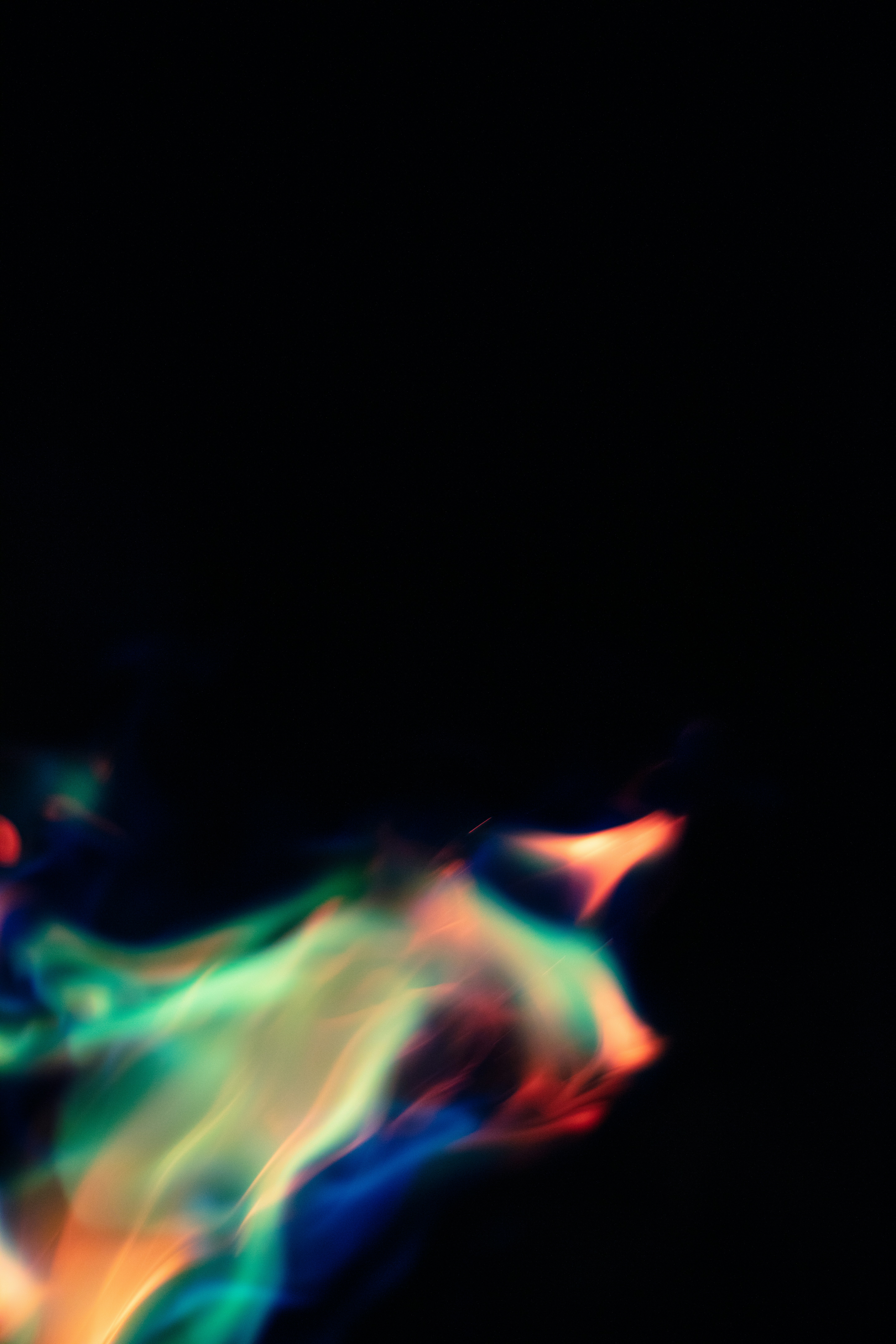 Photo by worldsbetweenlines