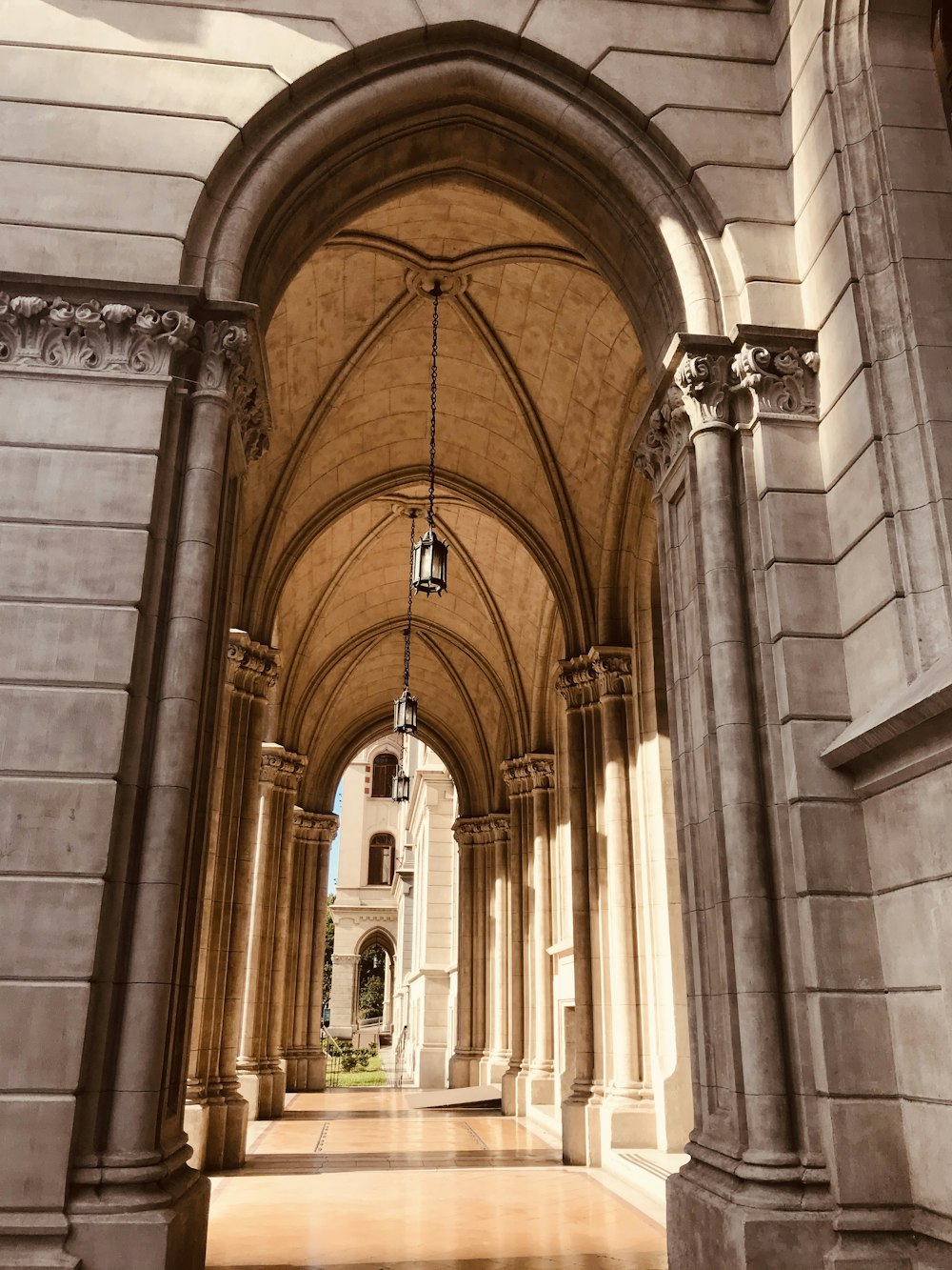 building interior photograph