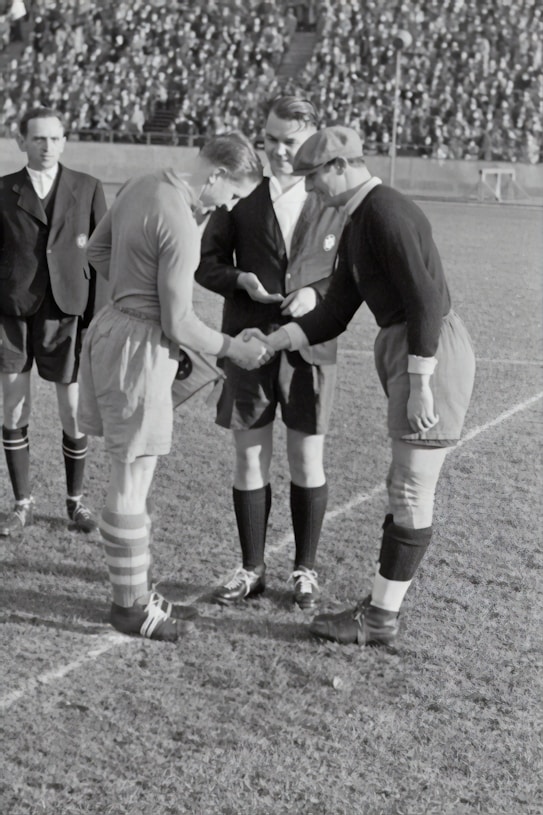 referees contract of employment 