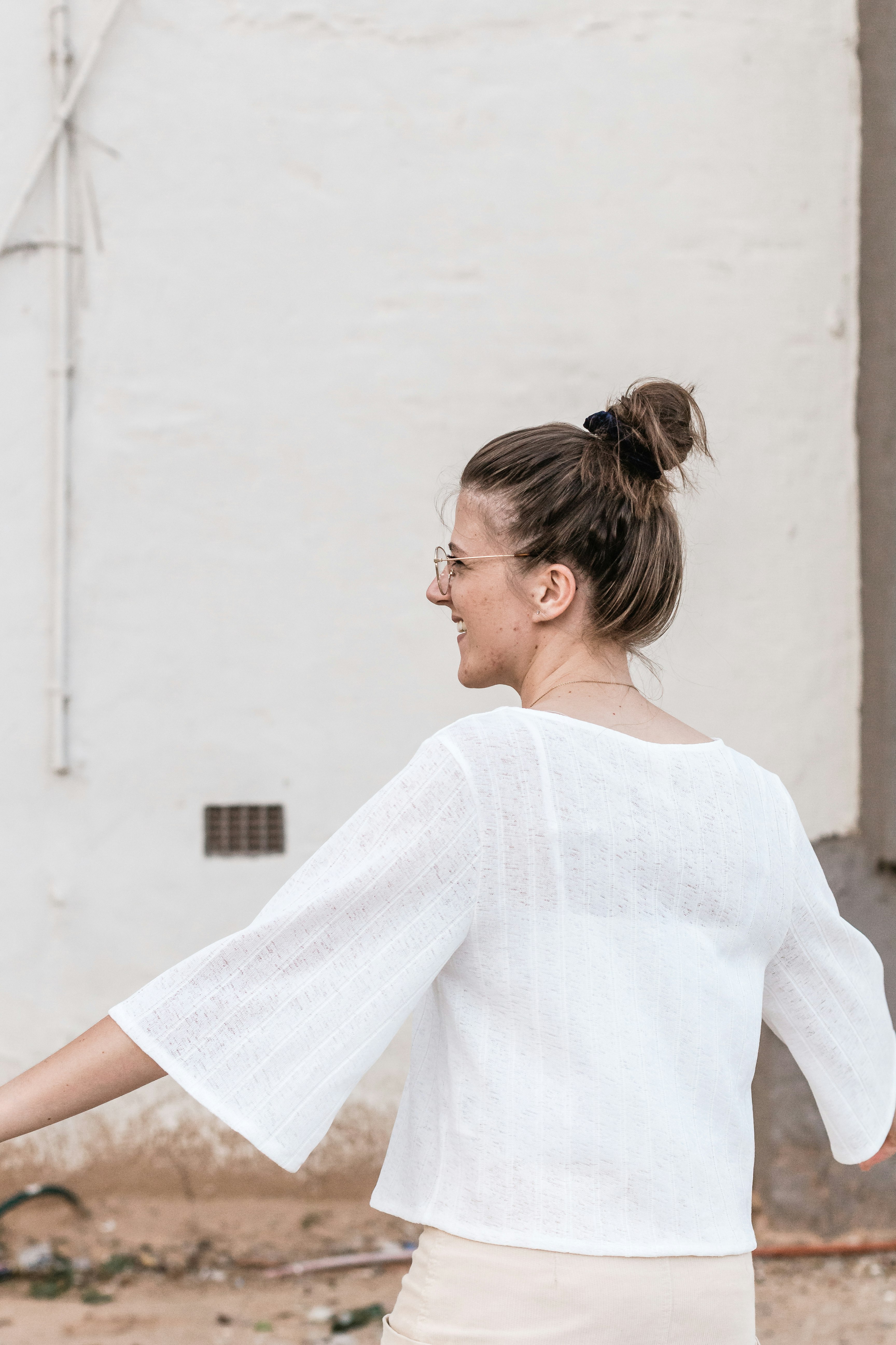 woman wearing white blouse