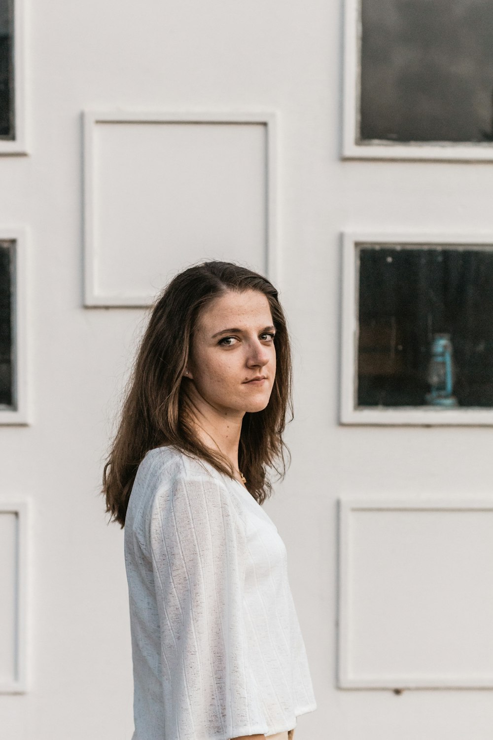 woman wearing white blouse