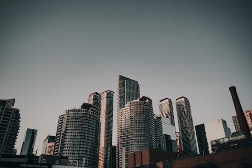 cityscape photography during daytime