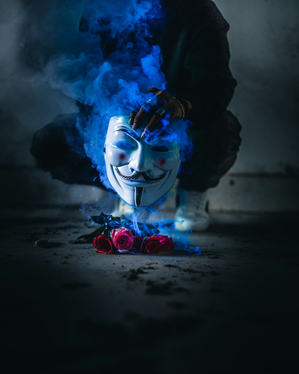 500+ Smoke Mask Pictures | Download Free Images on Unsplash