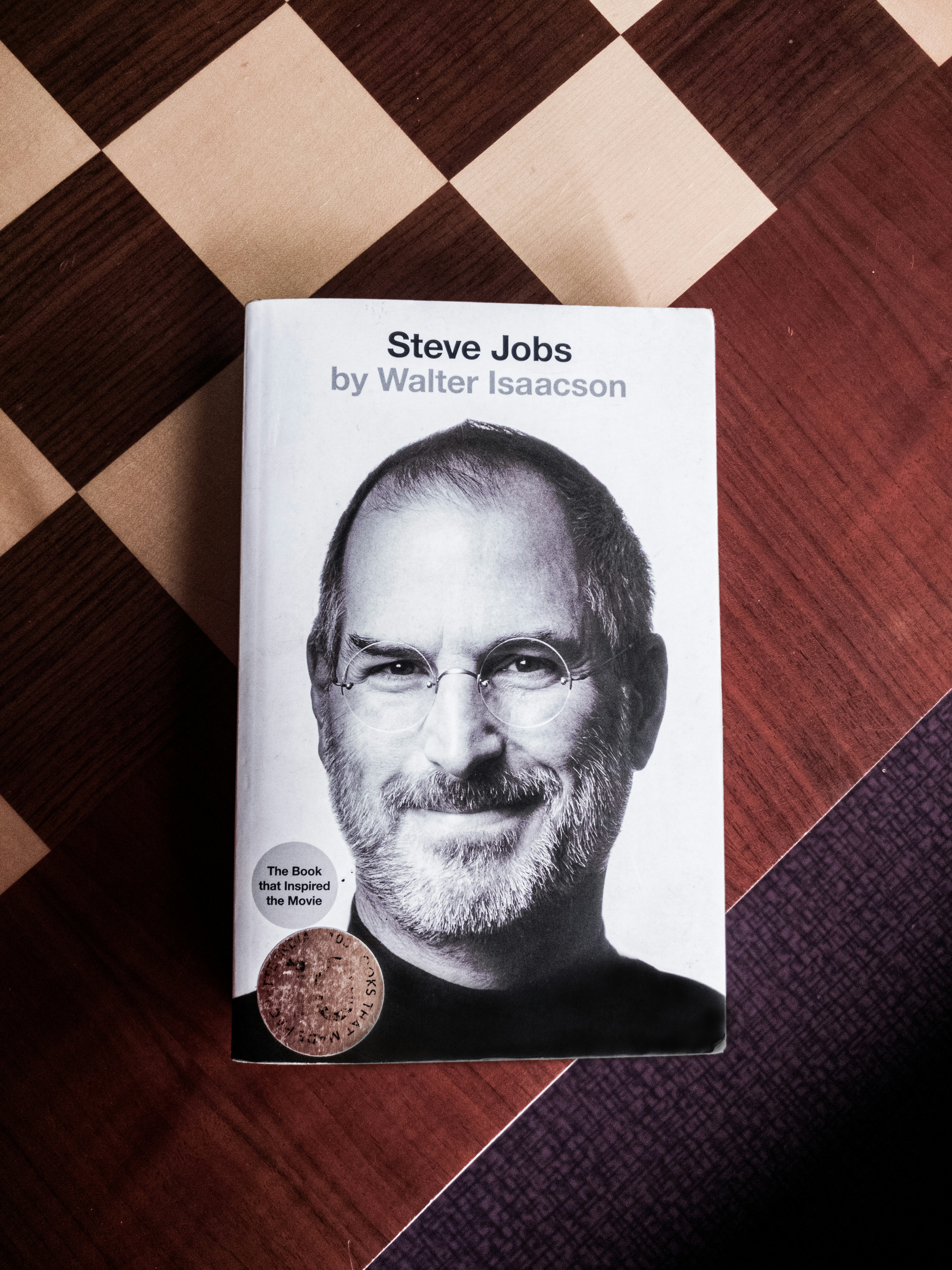 A Critical Review of Apple: Shortcut Confusion and Leadership Changes