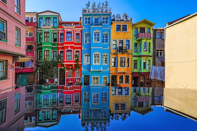 photography of multicolored buildings during daytime