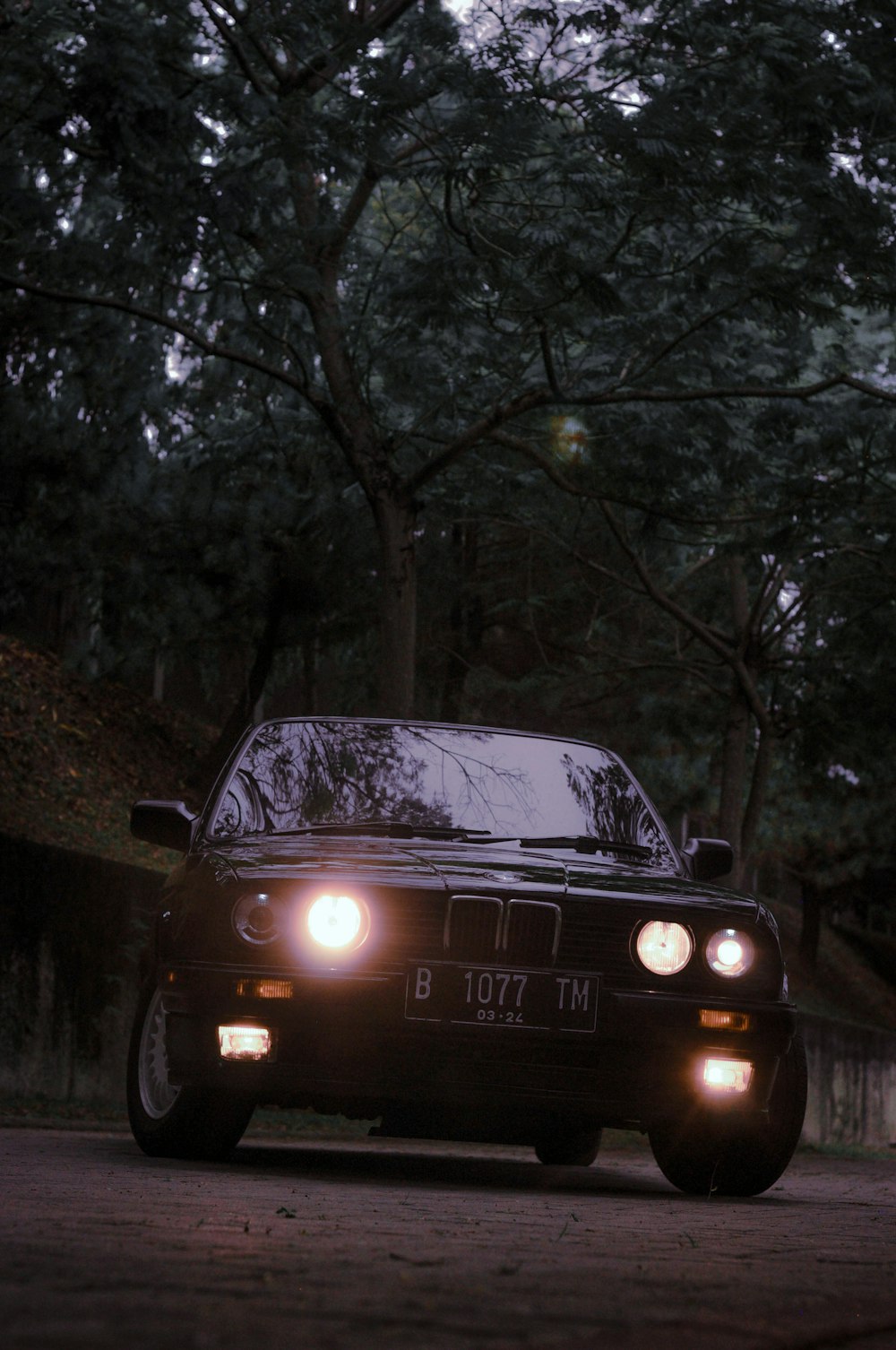 black BMW E-Series vehicle