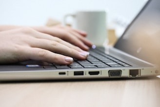 black laptop computer