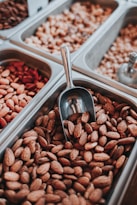 almonds-topic-how much protein per day for lean