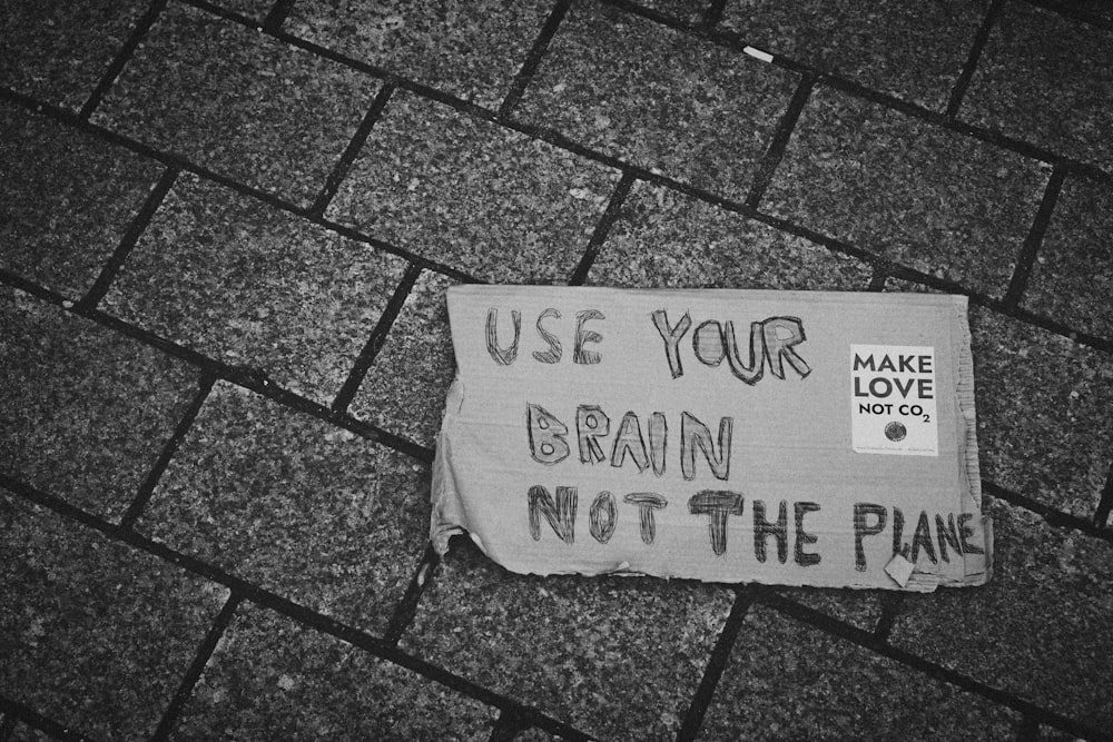 use your brain not the plane signage