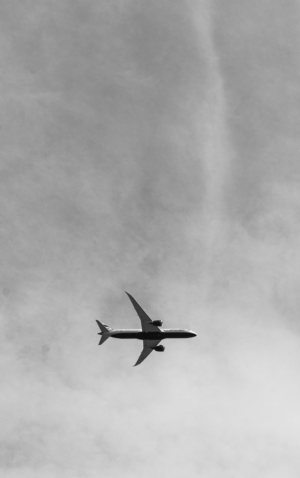 white airliner on sky