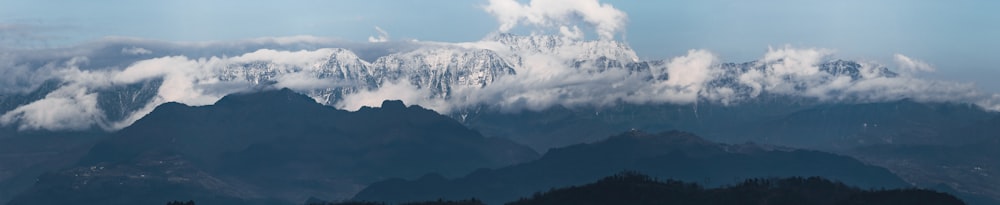 schneebedeckter Berg