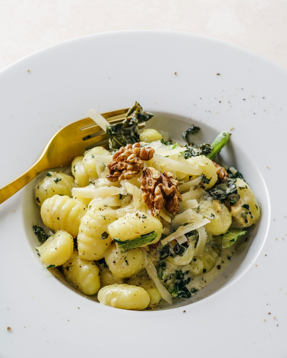 pasta dish on white ceramic bowl