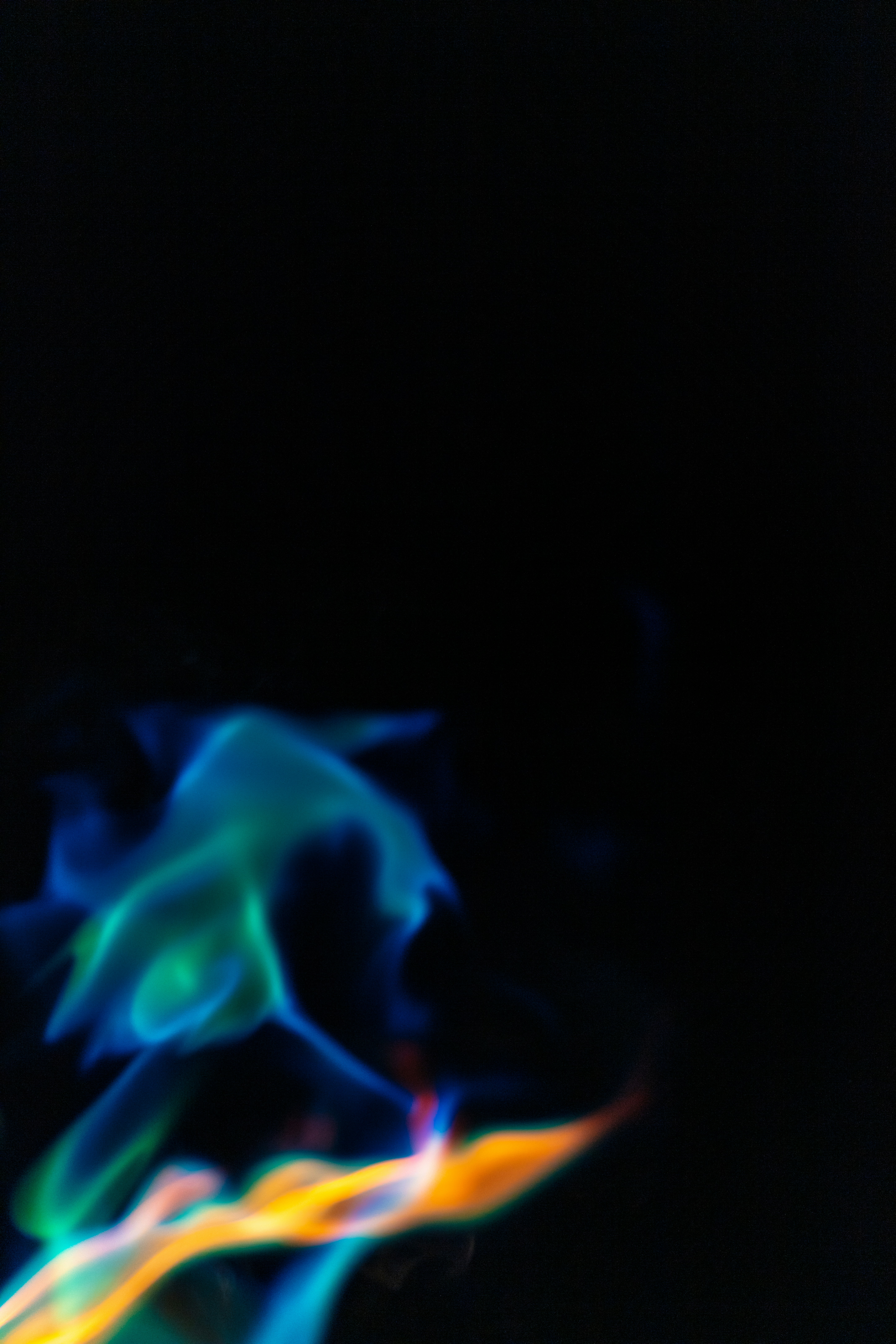 Photo by worldsbetweenlines