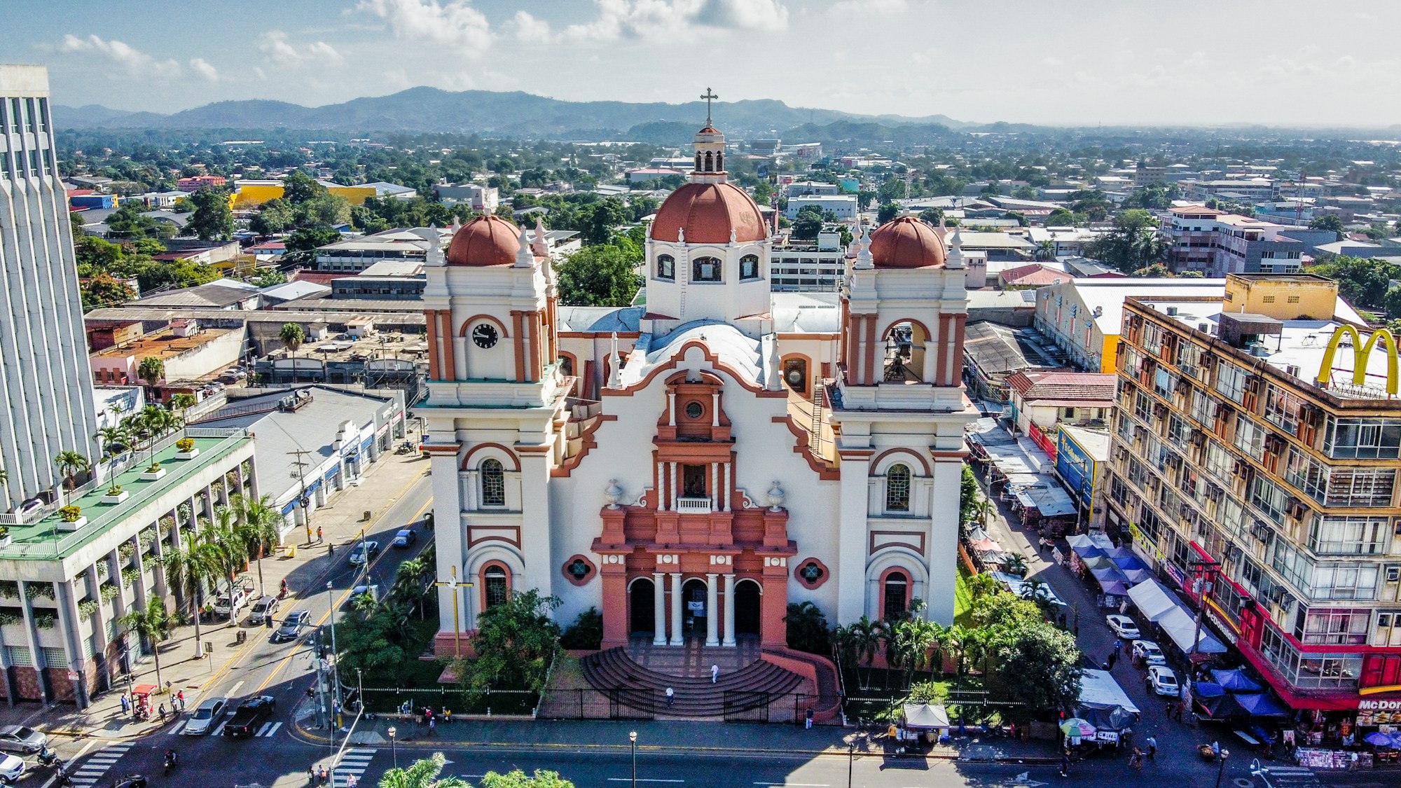 Honduras Travel Guide: Best Seasons and Weather for Your Visit