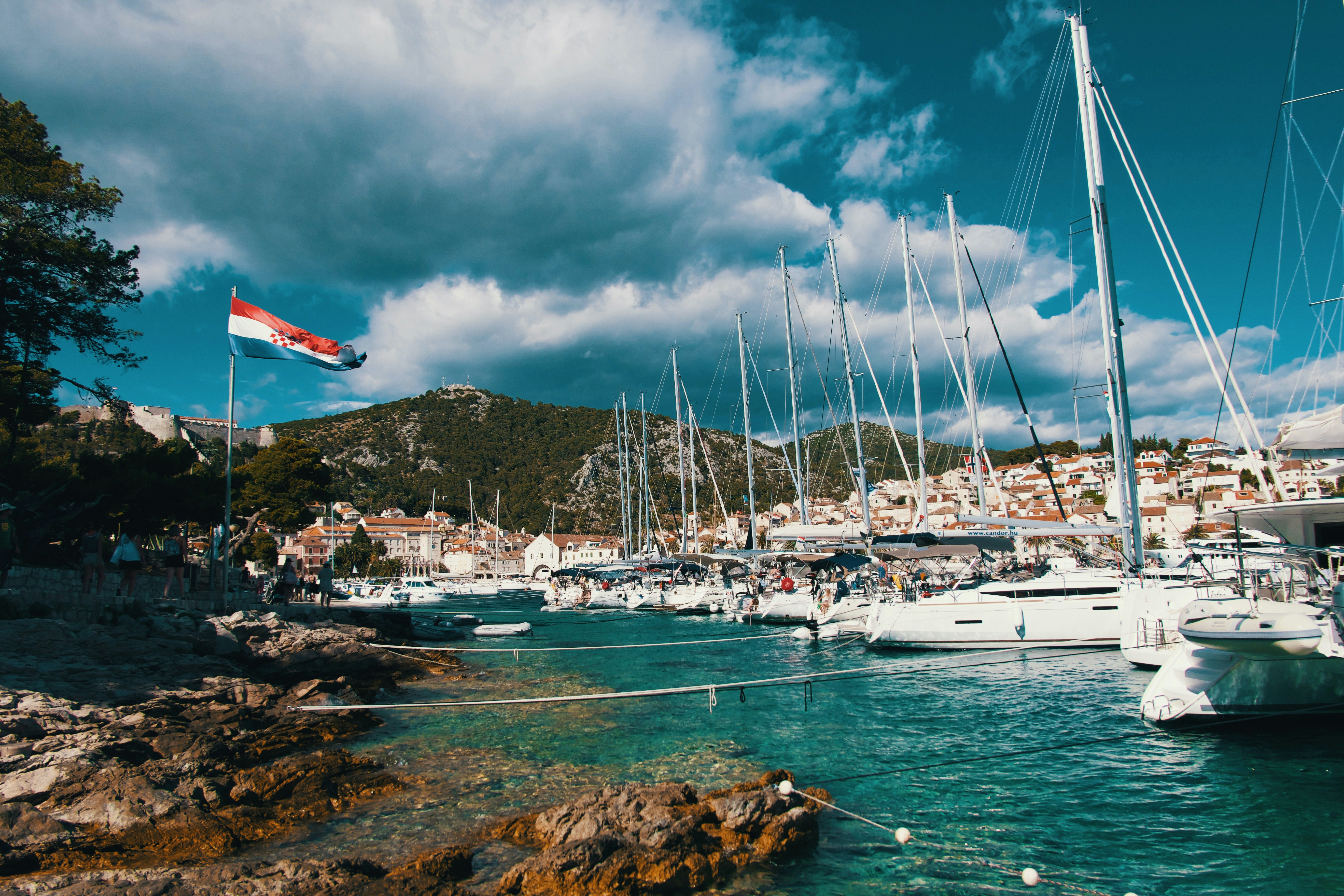 Photo by nomadicjulien