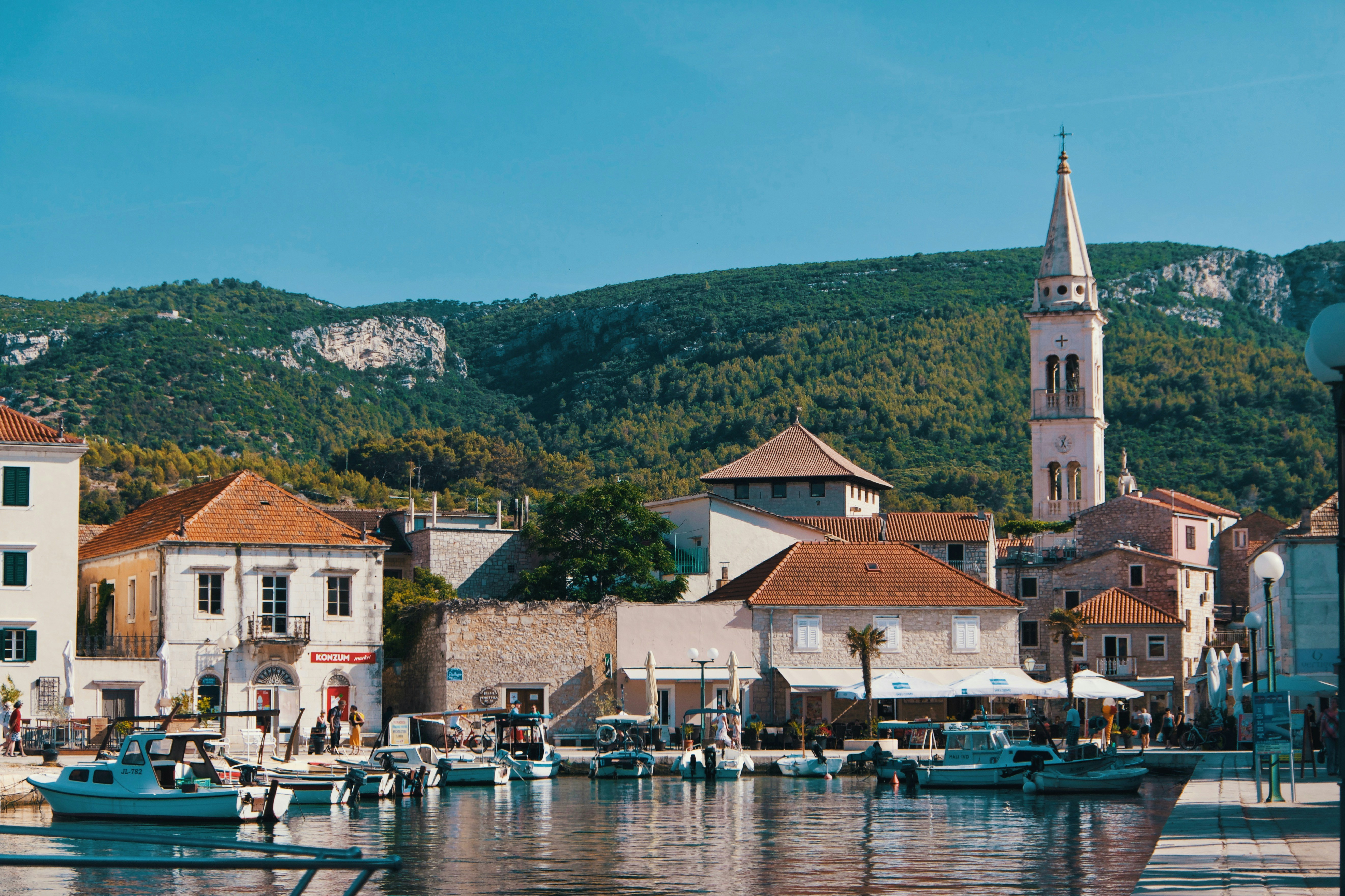 Photo by nomadicjulien