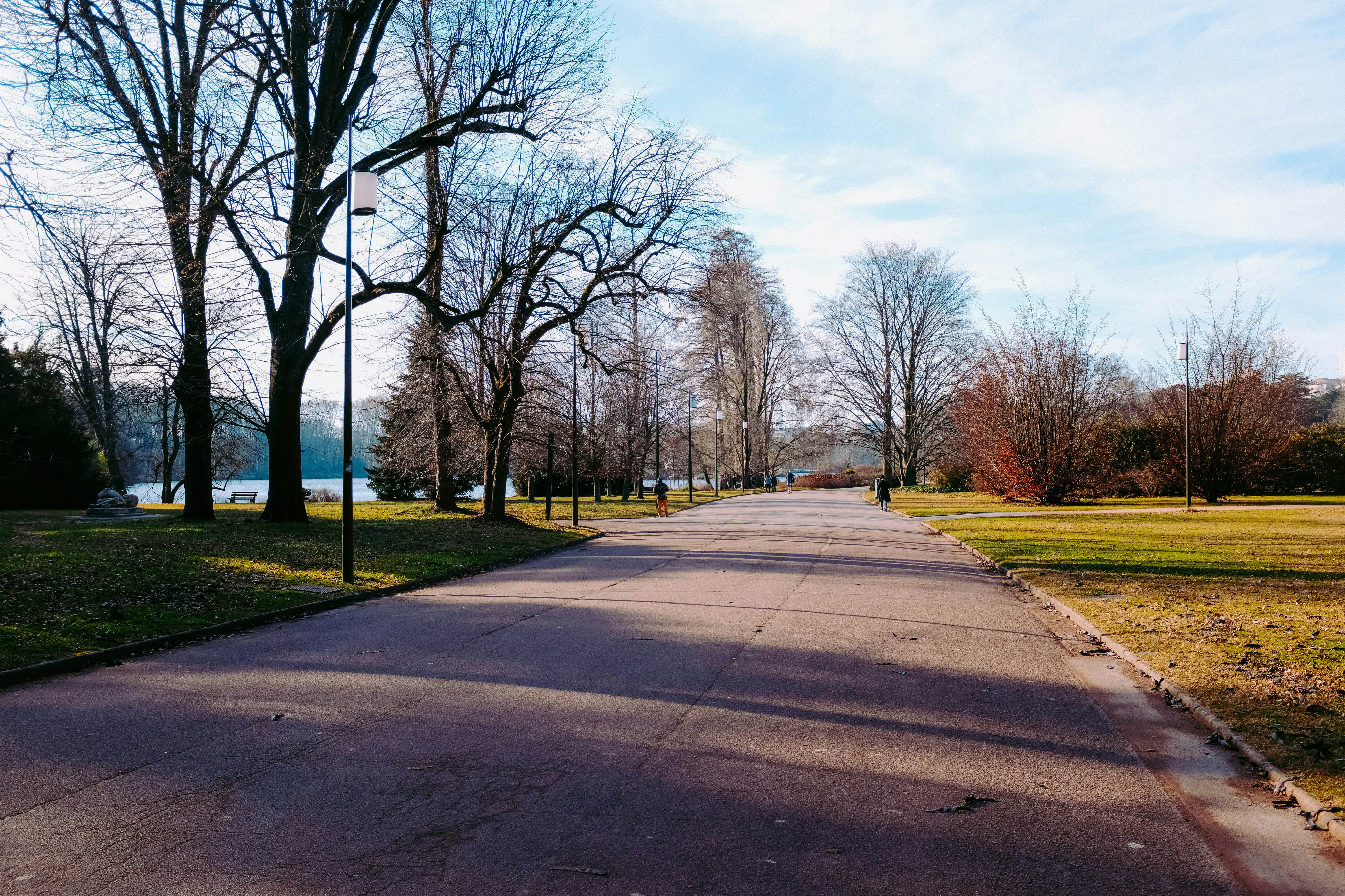 Photo by adrienolichon