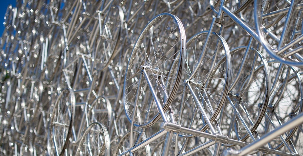 silver wire fence in close up photography