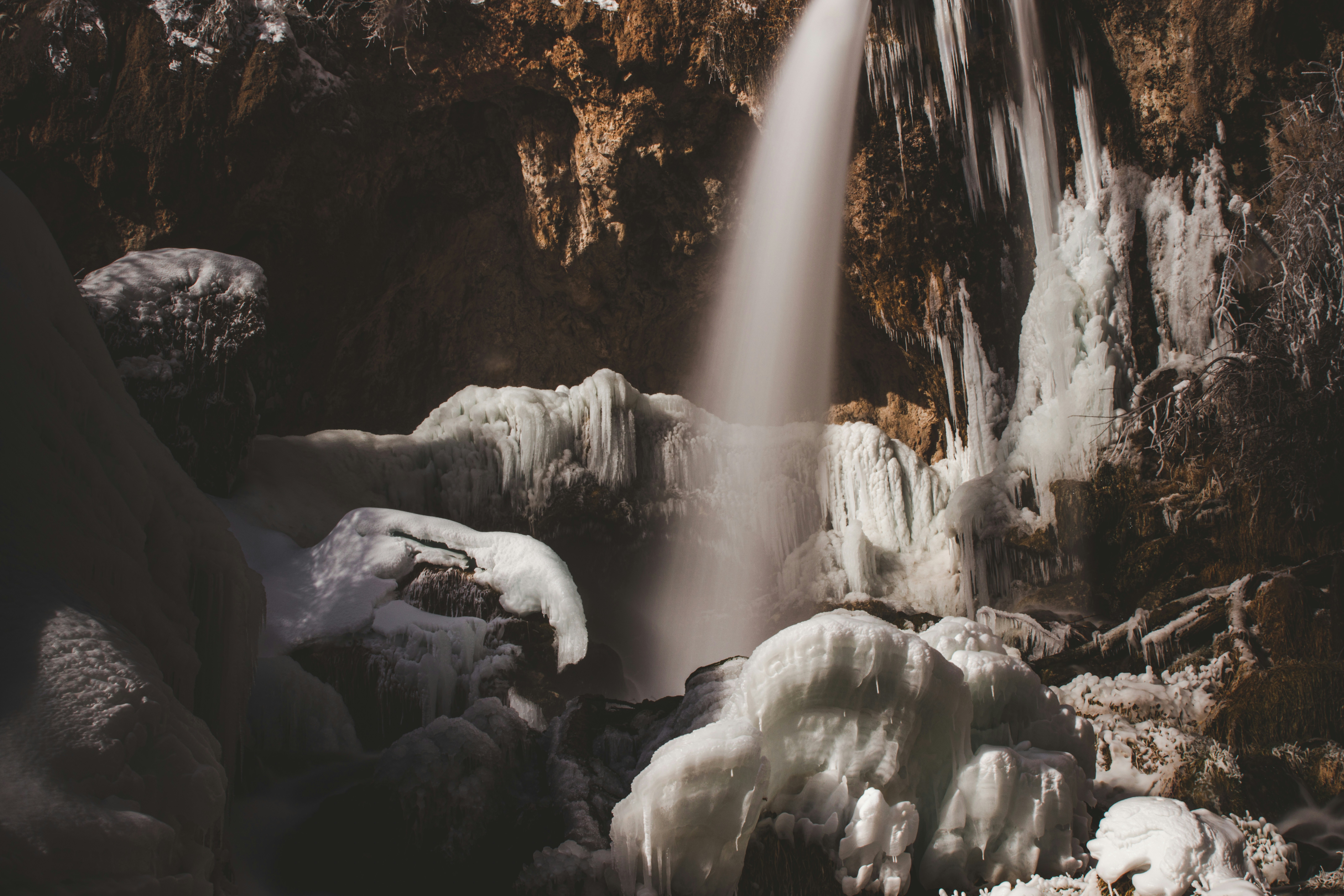 Photo by worldsbetweenlines