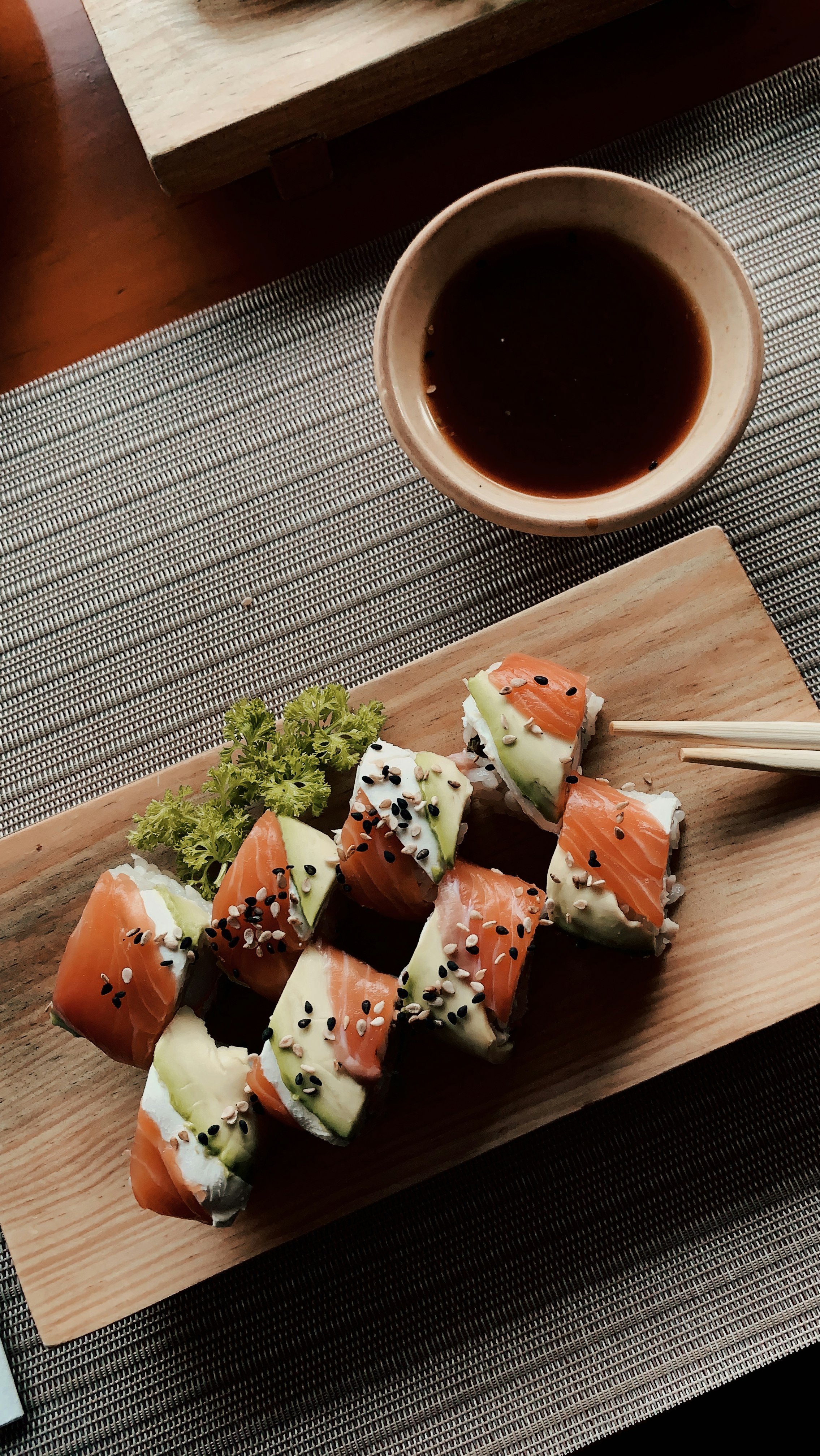Sushi rolls crus aux légumes