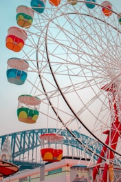 red blue and yellow hot air balloons