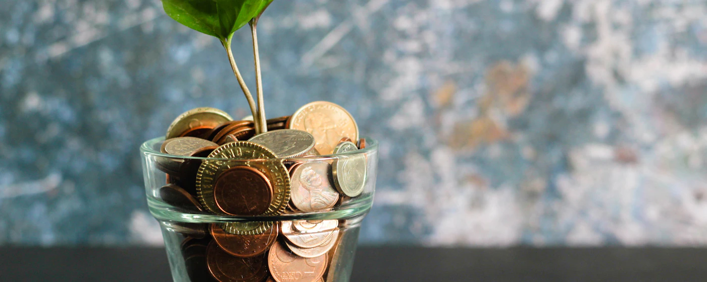 How to Stop Living Paycheque to Paycheque (Without Giving Up What You Love)
