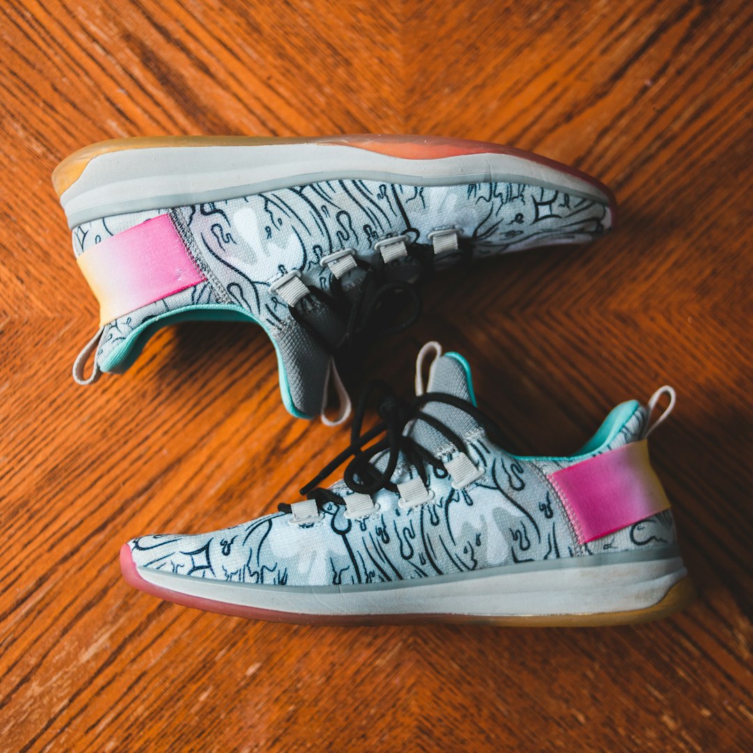 gray and pink nike air force 1 low