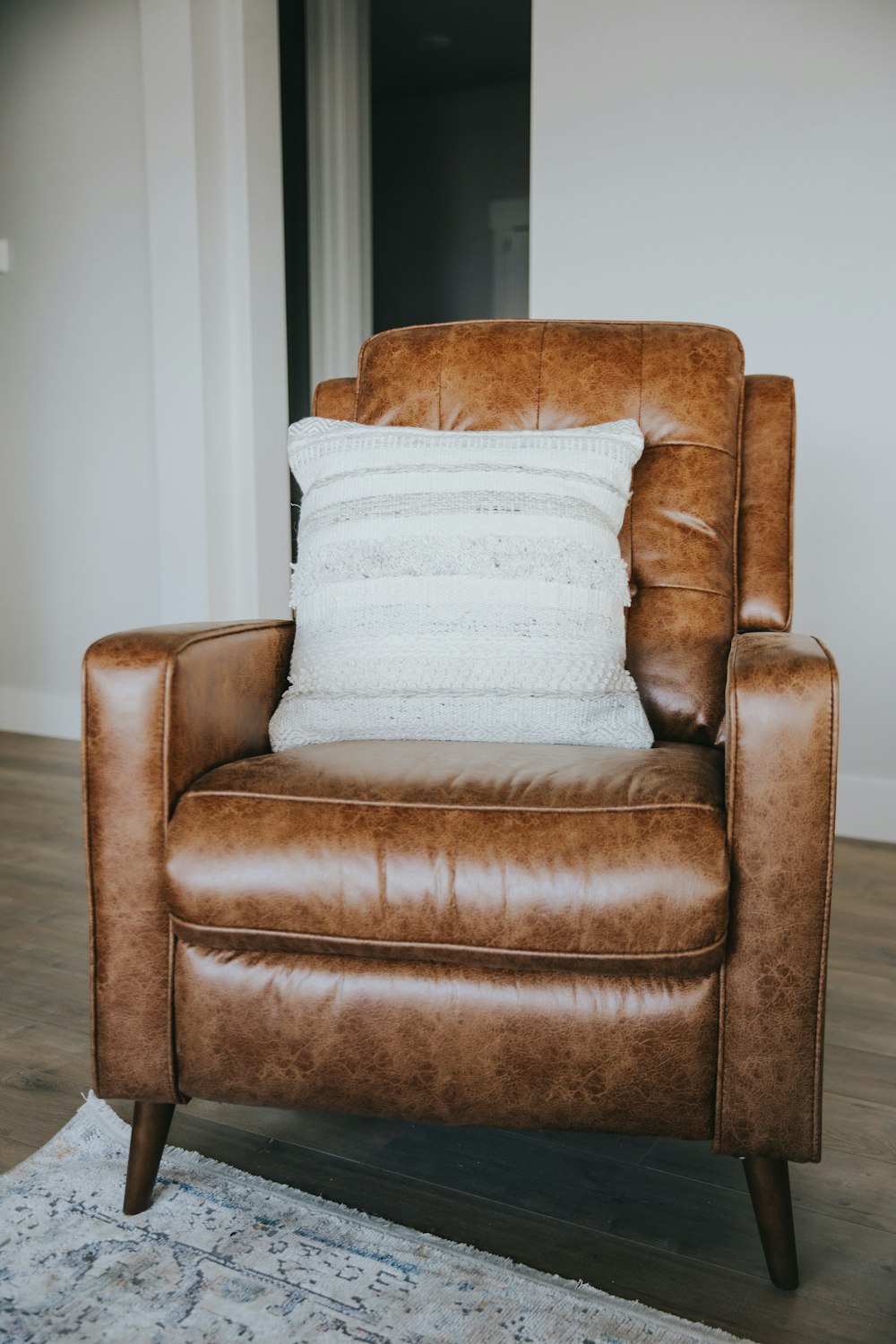 Leather Chair Pictures Download Free Images On Unsplash Leather Chair Pictures Download Free Images On Unsplash