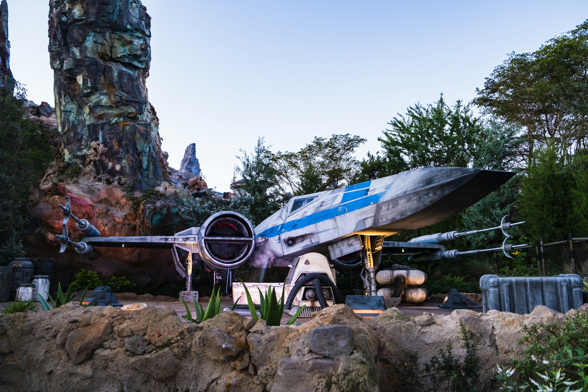 x-wing in disney world