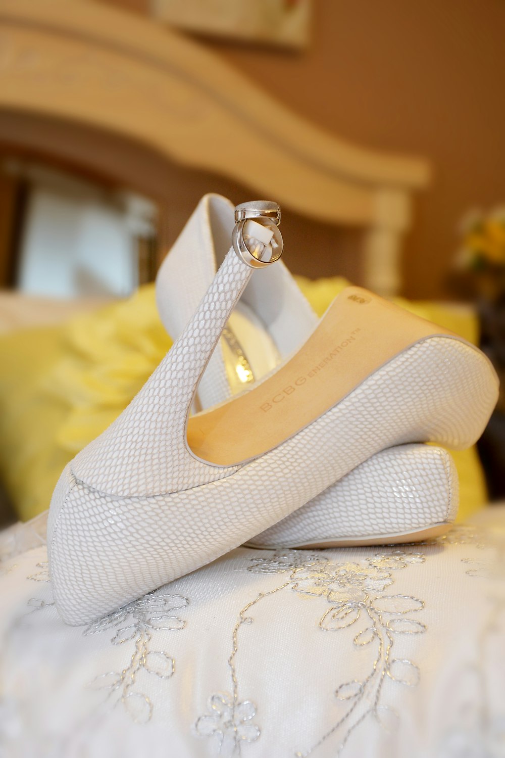 white peep toe heeled shoes