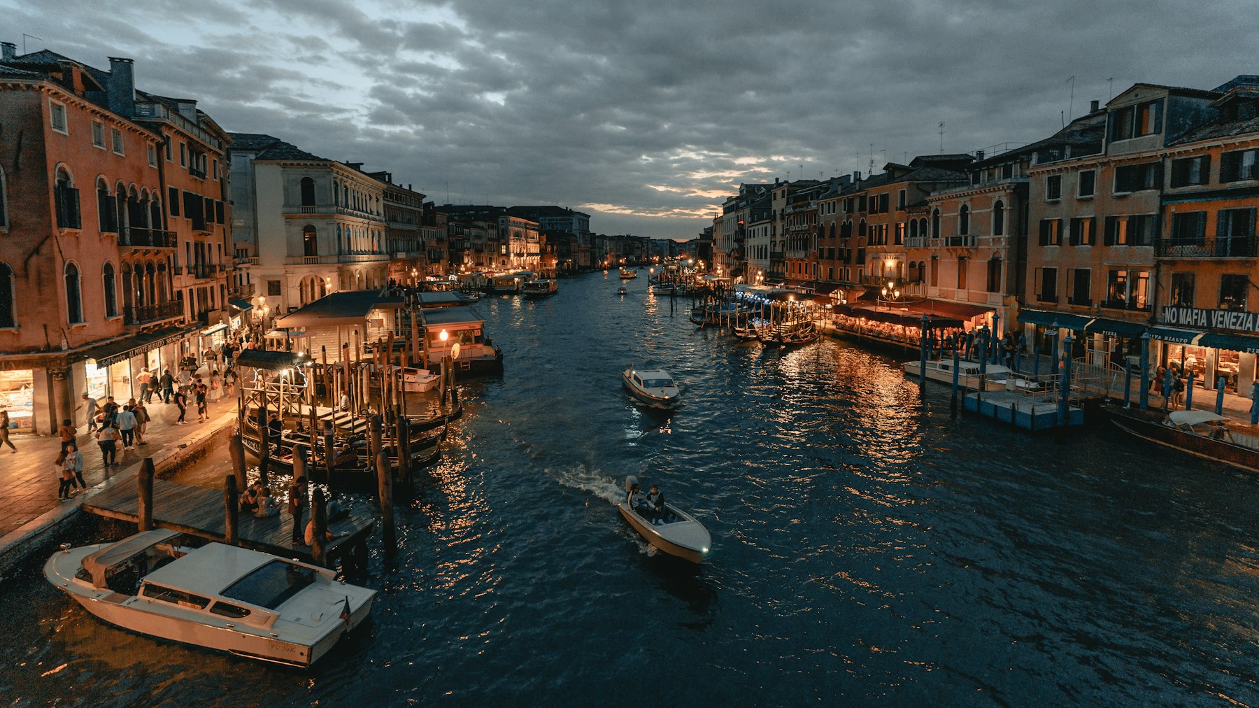 Importing from India to Italy guide