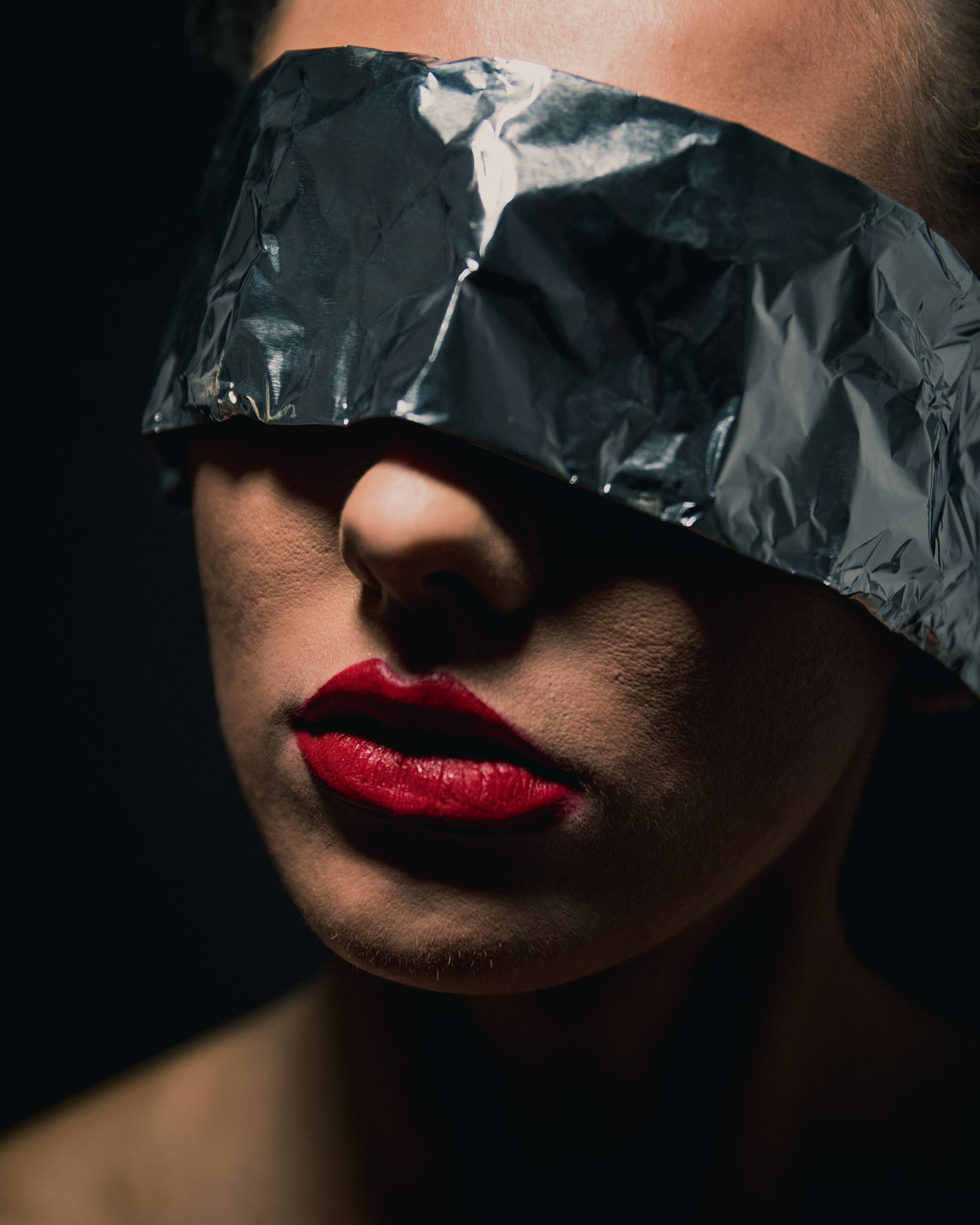 Canon EF 24-70mm F2.8L II USM sample photo. Woman with red lipstick photography