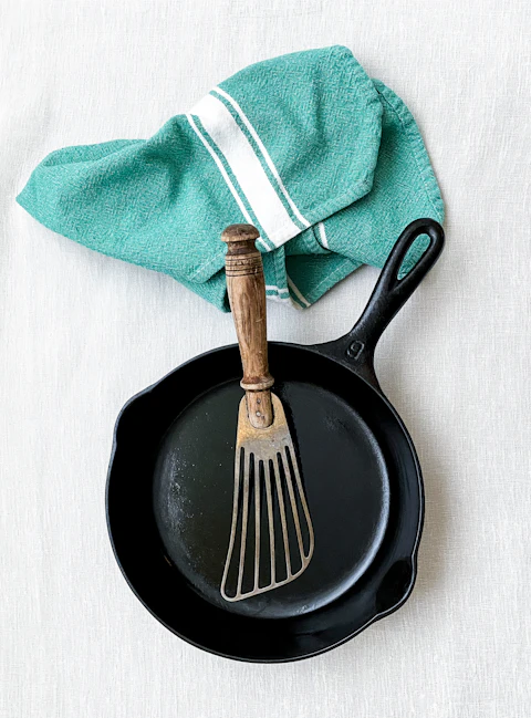 Cast Iron Skillet, 26 cm