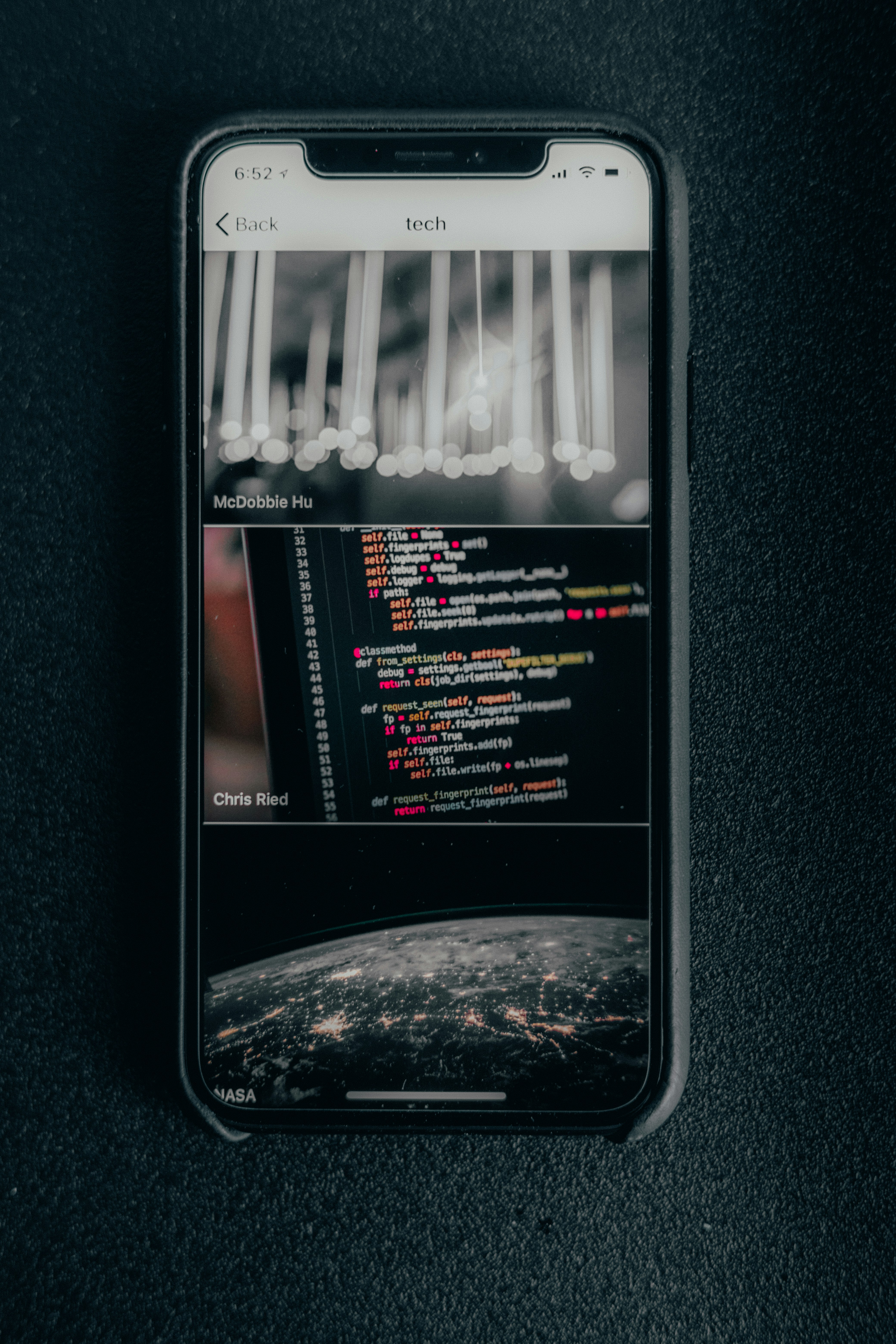 Choose from a curated selection of grey wallpapers for your mobile and desktop screens. Always free on Unsplash.
