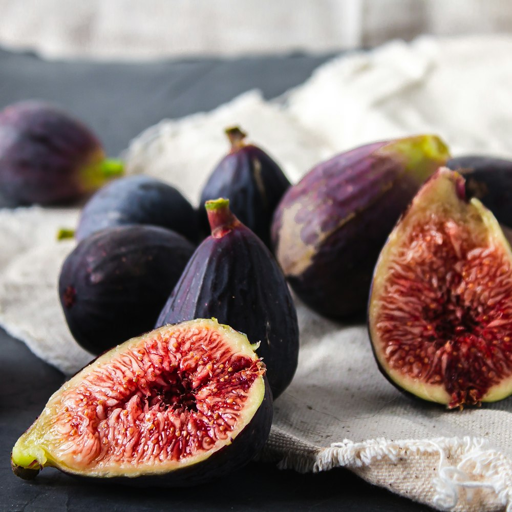 purple and red round fruit